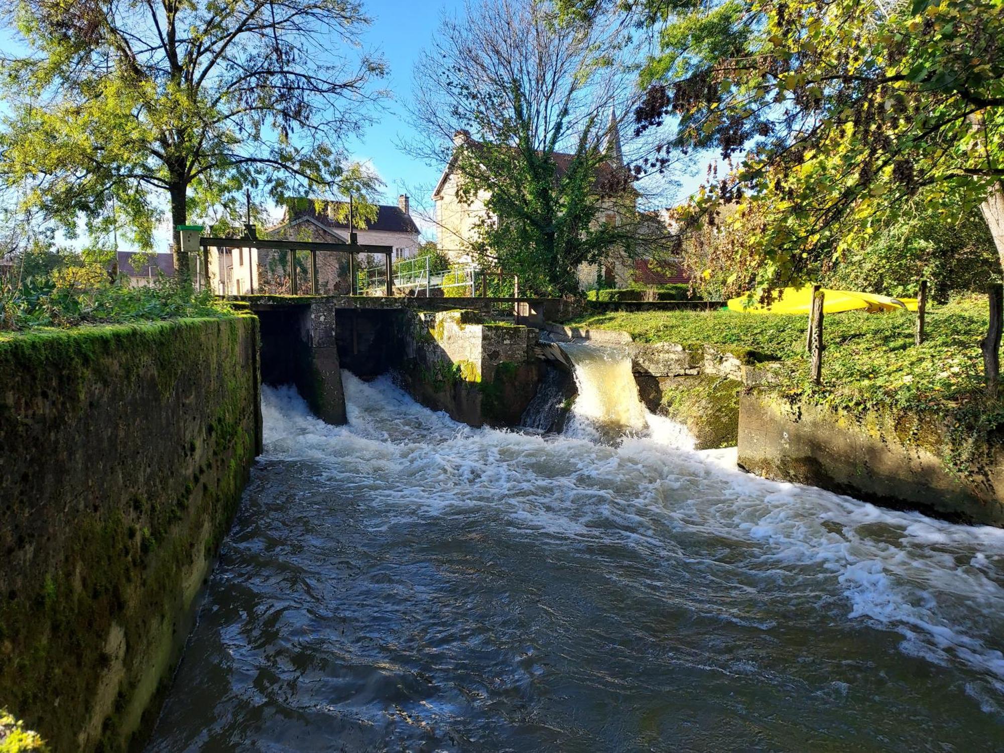 Chambre Independante Dans Le Moulin Pouilly-sur-Vingeanne Экстерьер фото